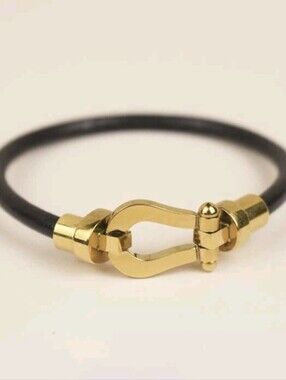🖤💛NEW🖤💛 PRETTY!! Blacksmith SS GOLD Horseshoe Buckle Black Leather Bracelet
